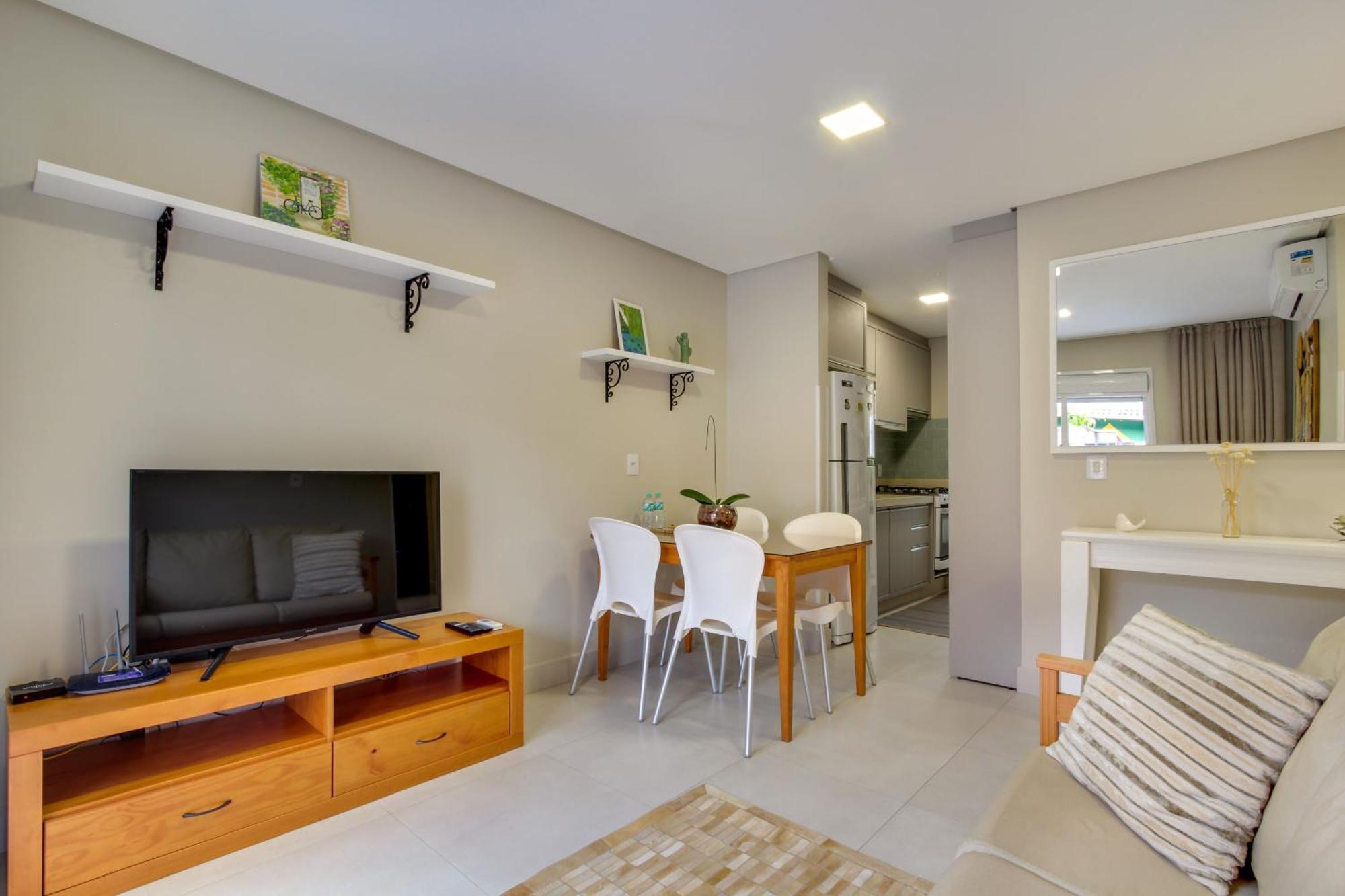 Residencial Casa Flora Apartment บอมบินญัส ภายนอก รูปภาพ