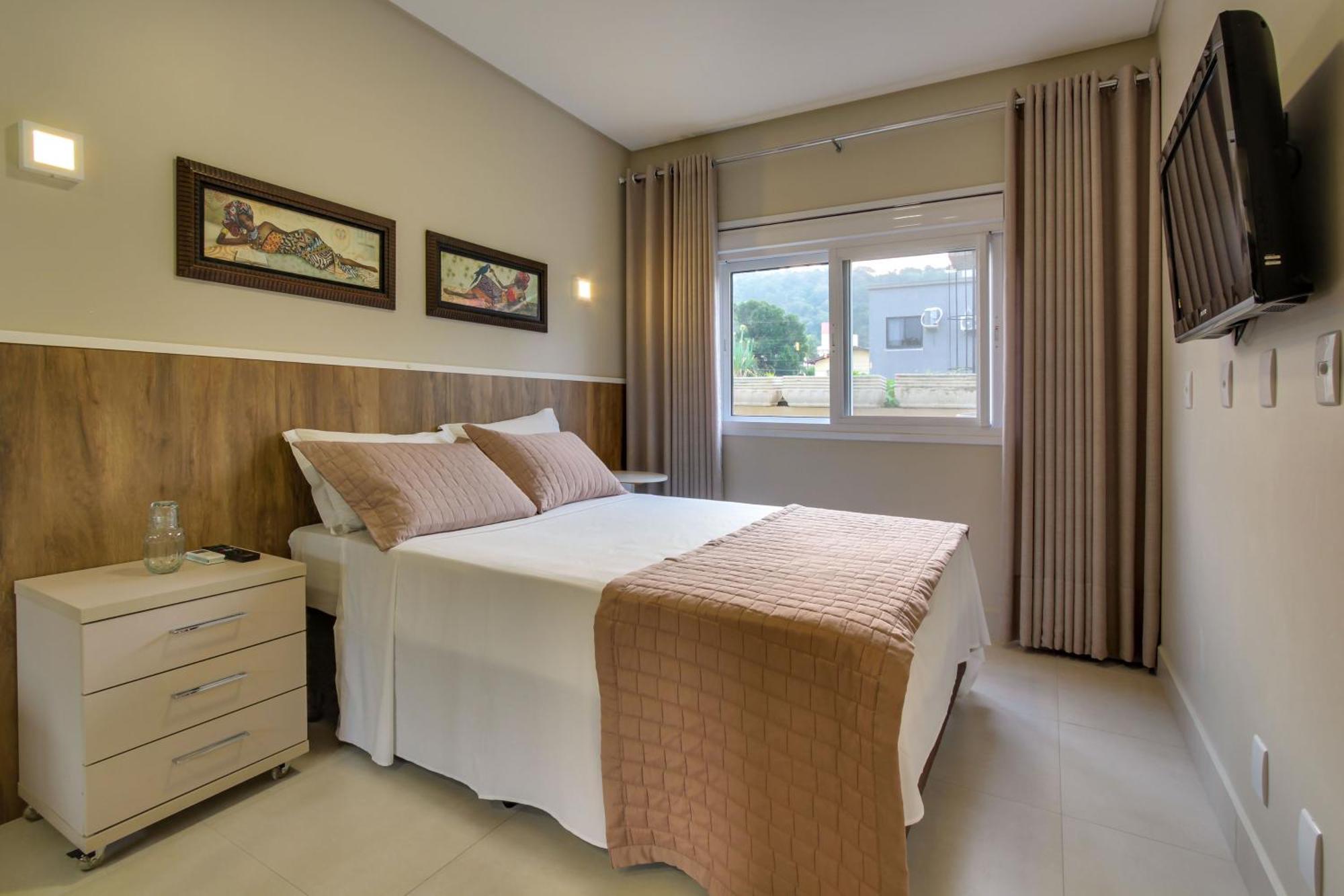 Residencial Casa Flora Apartment บอมบินญัส ภายนอก รูปภาพ