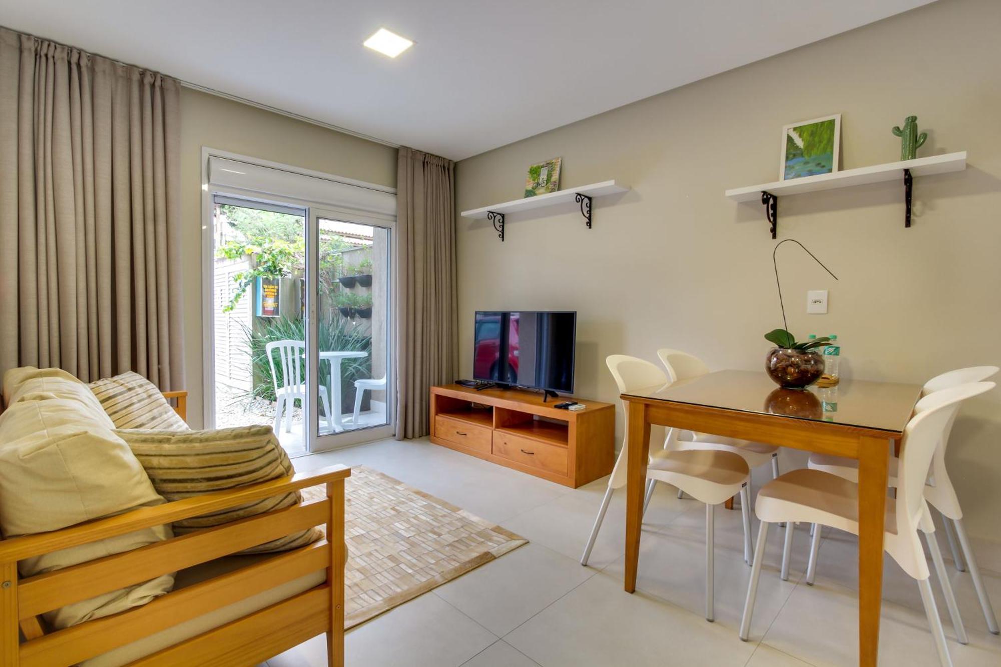 Residencial Casa Flora Apartment บอมบินญัส ภายนอก รูปภาพ