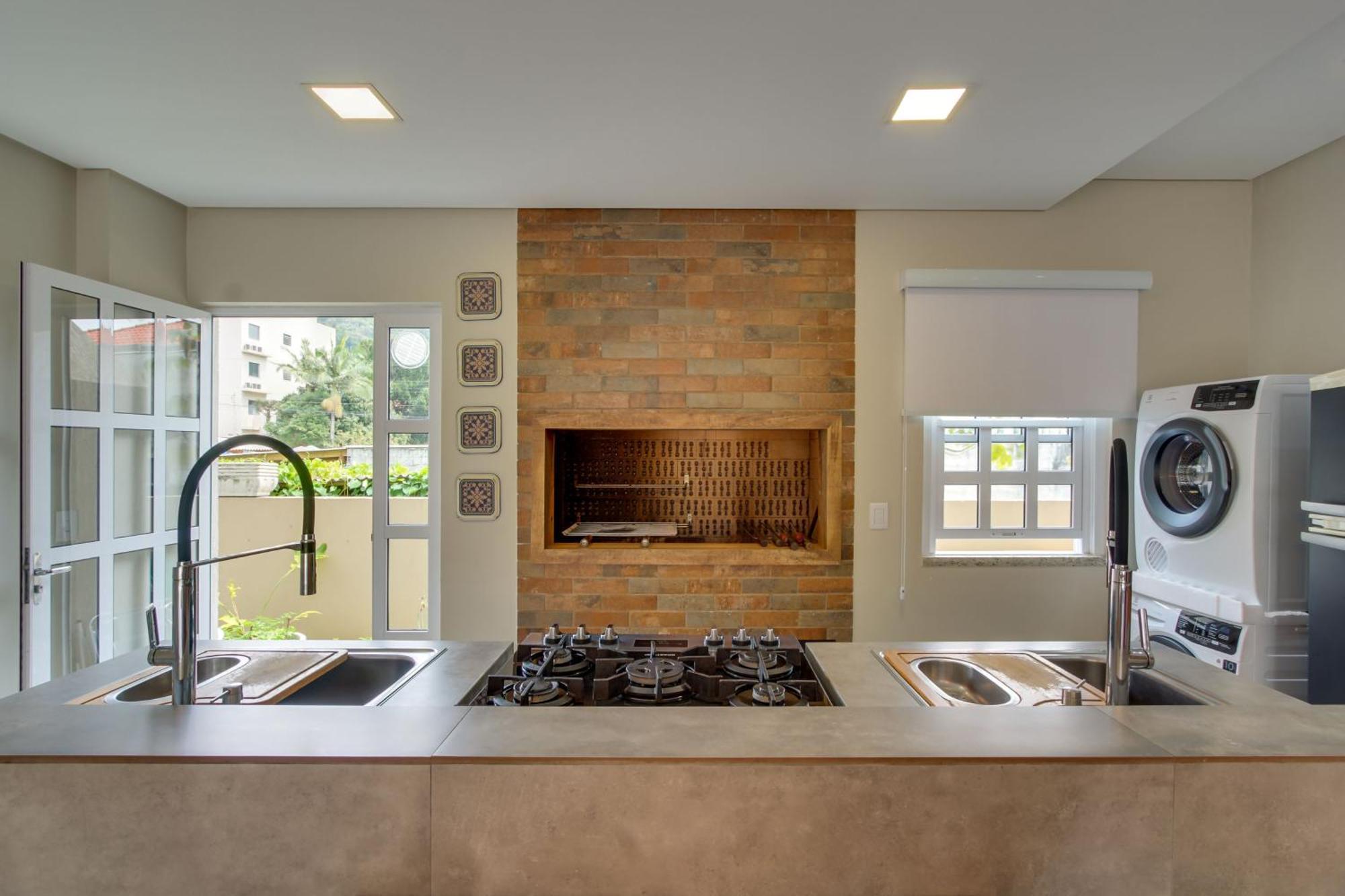 Residencial Casa Flora Apartment บอมบินญัส ภายนอก รูปภาพ