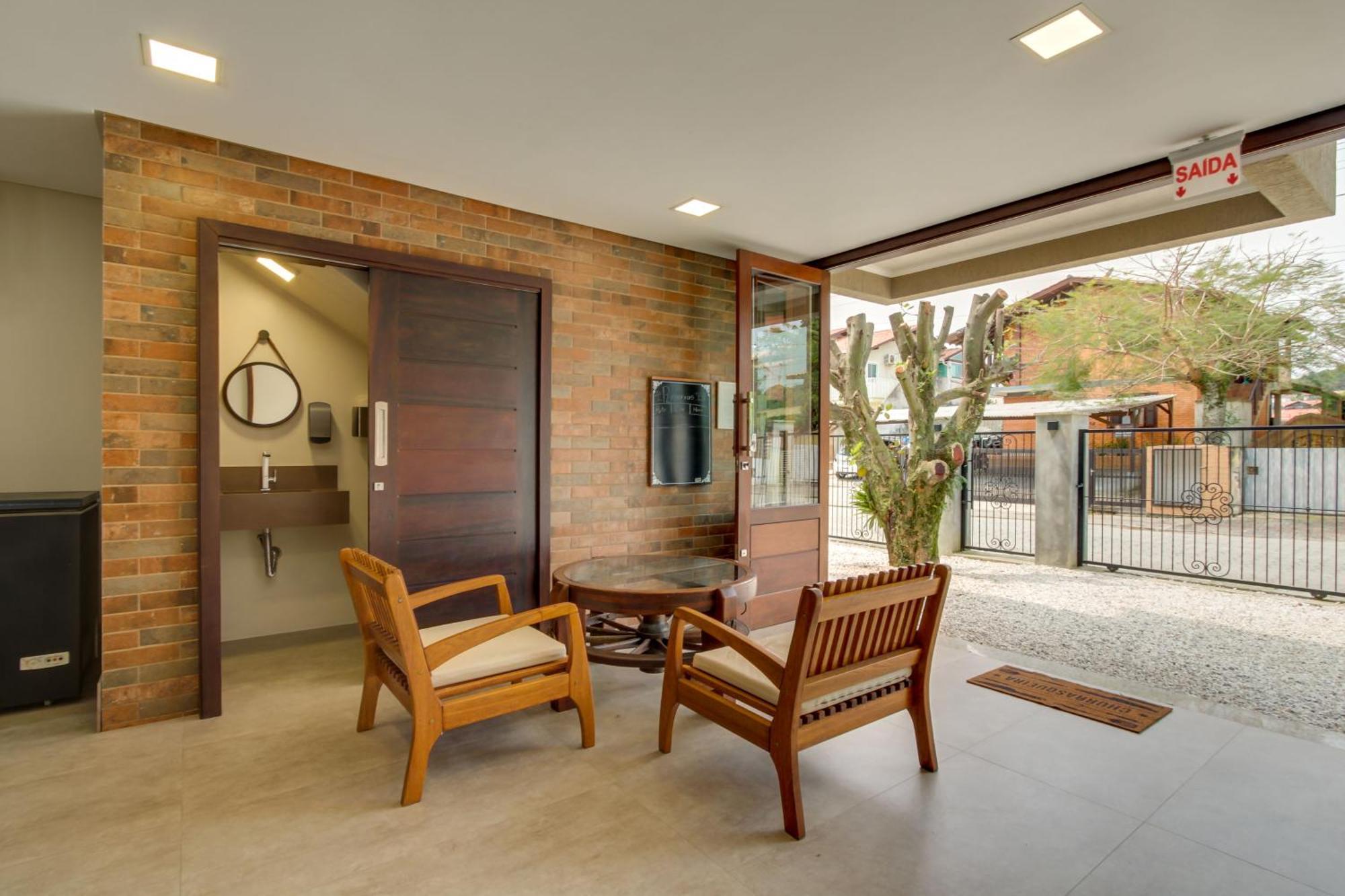 Residencial Casa Flora Apartment บอมบินญัส ภายนอก รูปภาพ