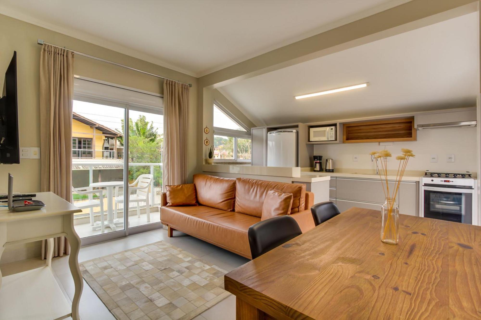 Residencial Casa Flora Apartment บอมบินญัส ภายนอก รูปภาพ